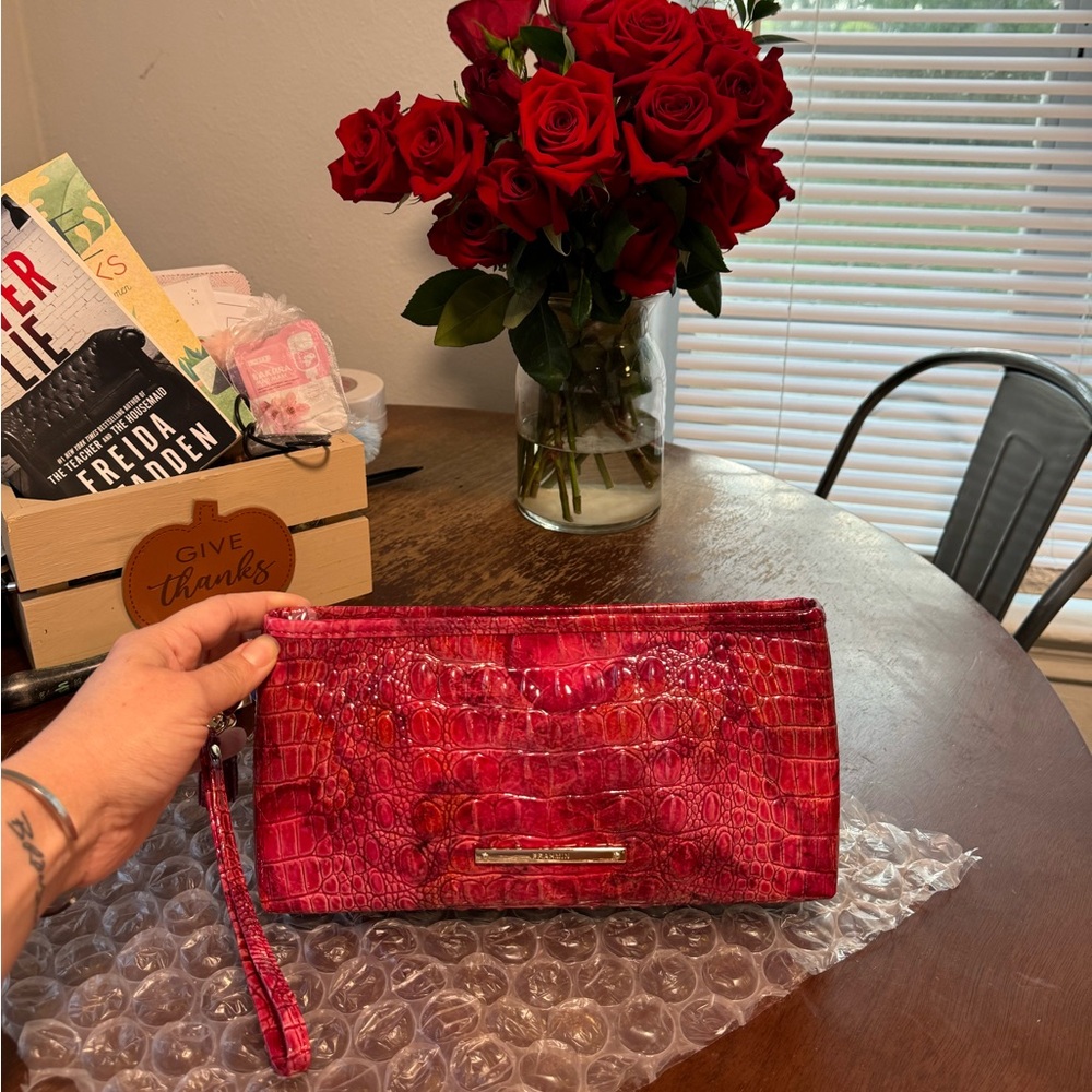 NWOT Brahmin Kayla Wristlet